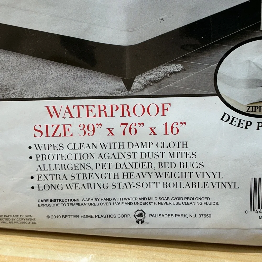 Twin Size White Vinyl Zippered Mattress Cover